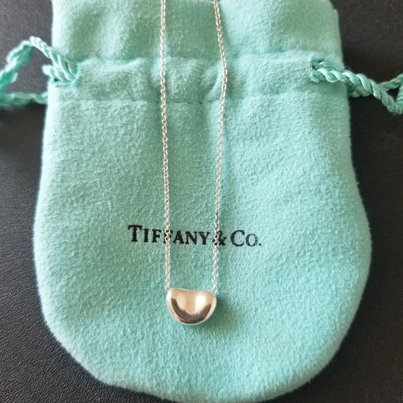 Tiffany & Co. Elsa Peretti Bean Necklace - Picture 11 of 11